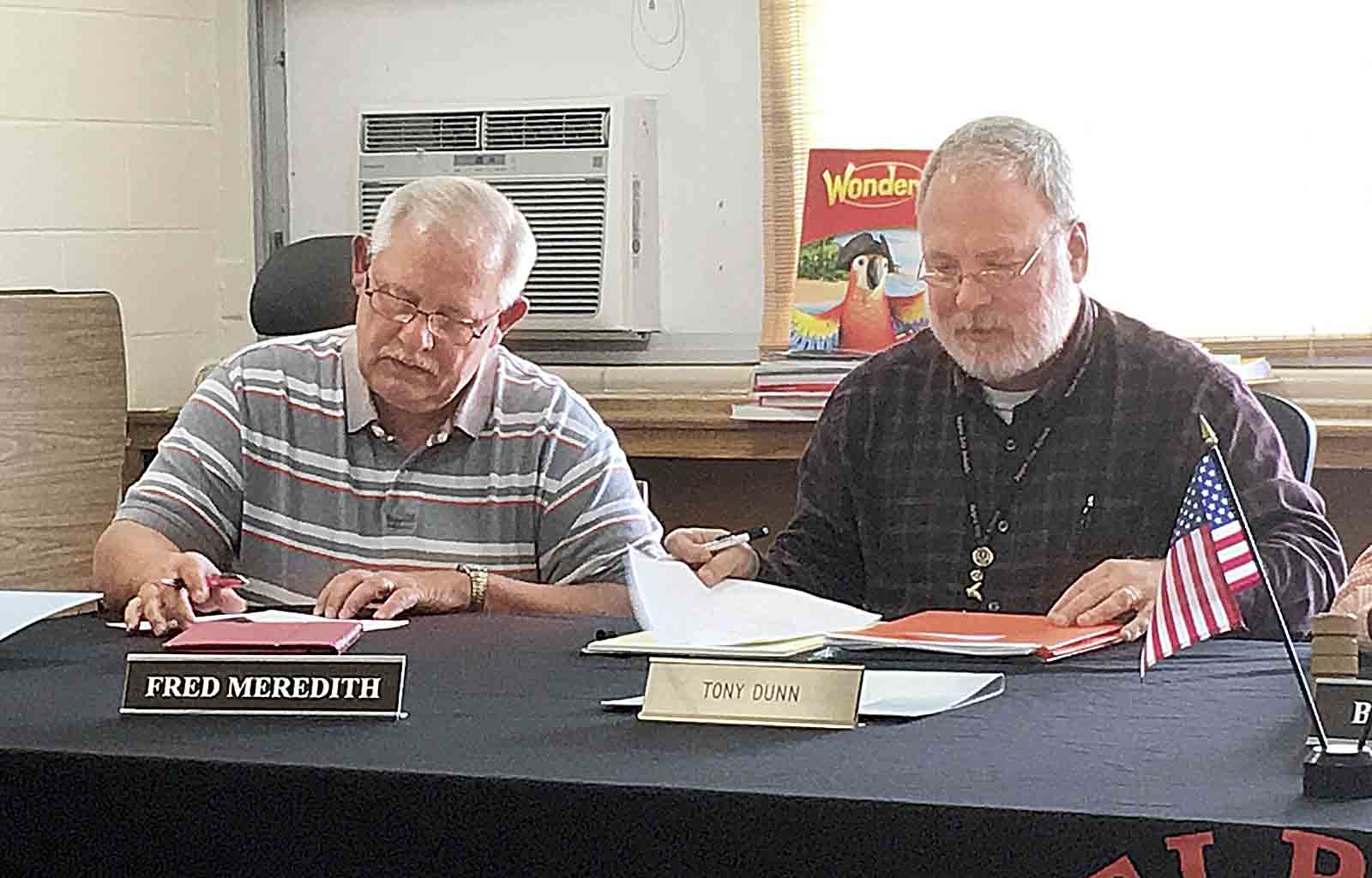 Belpre BOE approves new contracts, insurance - Parkersburg News